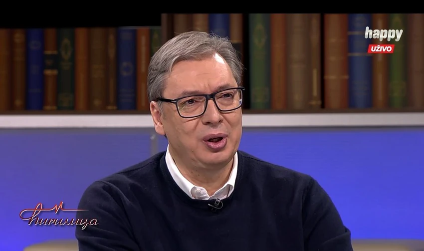 Vučić u Ćirilici