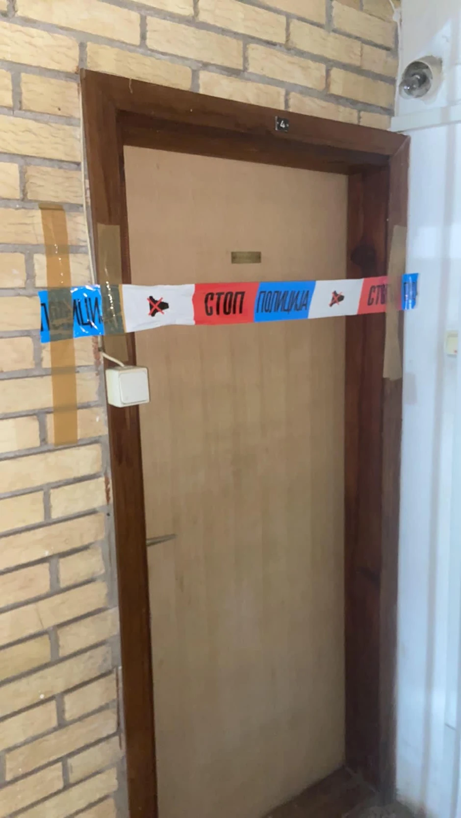 Zapečaćena vrata stana