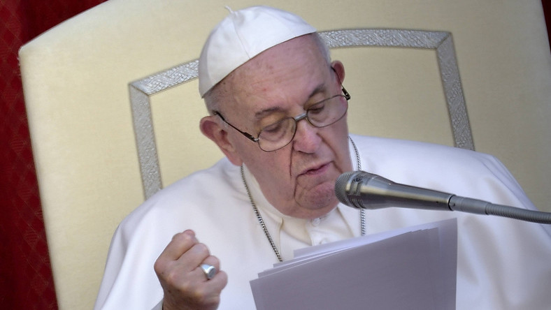 Watykan Papiez Franciszek Po Operacji Odmowi Aniol Panski Ze Szpitala Wiadomosci