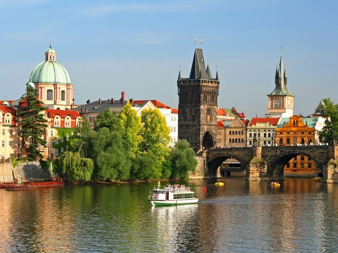 30913_prag-foto-dreamstime