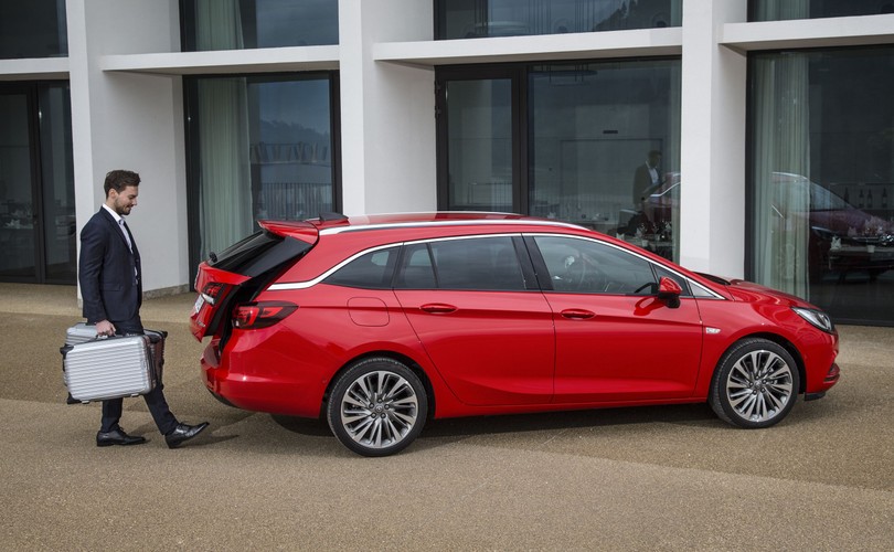 Opel astra sports tourer