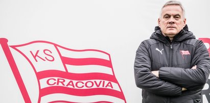 Nowy trener Cracovii musi poprawić w jej grze wszystko. Nie wie, w co ręce włożyć