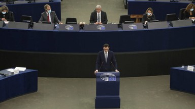 Przemowa Morawieckiego w Parlamencie Europejskim. Fala komentarzy