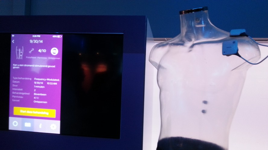 Te dwa niepozorne plastikowe kwadraty łagodzą ból za pomocą prądu. Sterowane jest przez samego użytkownika za pomocą telefonu (aktualnie tylko iPhone, za ok. rok również telefony z Androidem) 
 <br>
Przystosowane do współpracy z aplikacją w telefonie urządzenie do przezskórnej stymulacji nerwów (z ang. Trancutaneous Electronic Nerve Stimulation), które umożliwia użytkownikom samodzielną konfigurację ustawień i kontrolowanie przebiegu leczenia dolegliwości bólowych. PulseRelief umożliwia pacjentom cierpiącym na choroby przewlekłe możliwość łagodzenia bólu bez lekarstw.