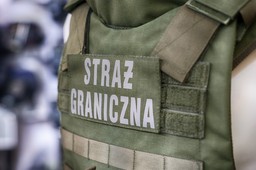 oferują 6700 zł netto na najniższym stanowisku i stabilne zatrudnienie „do emerytury”. poszukują pracowników. w przyszłym roku zamierzają zatrudnić 120 osób