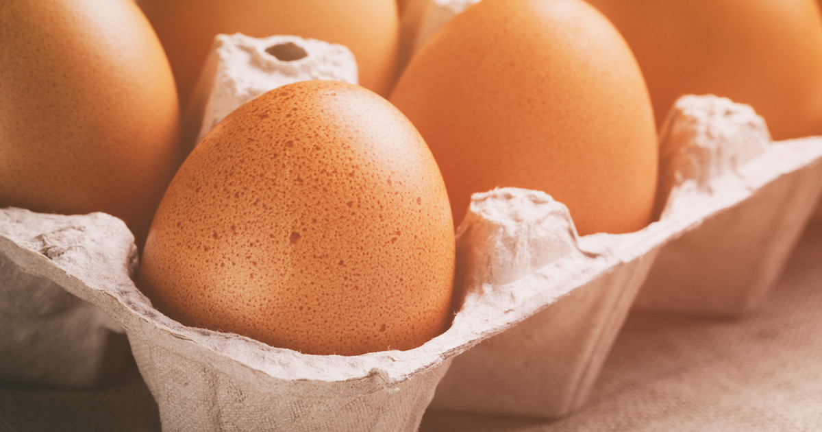 Wielkanoc 2021: Żółte jajko na twardo - jak zrobić? - Onet Gotowanie