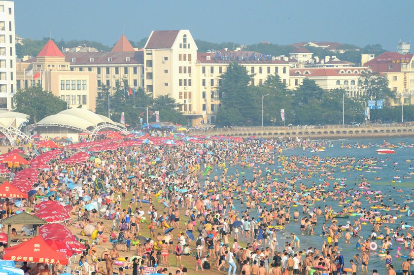 Przeludnione chińskie plaże