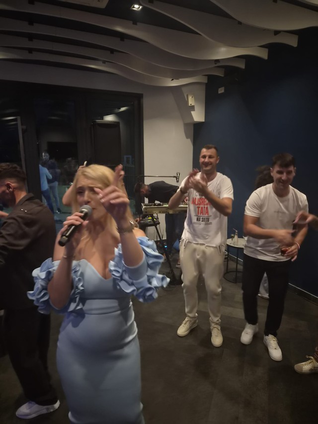 Silvija Nedeljković i Saša slave rođenje blizanaca