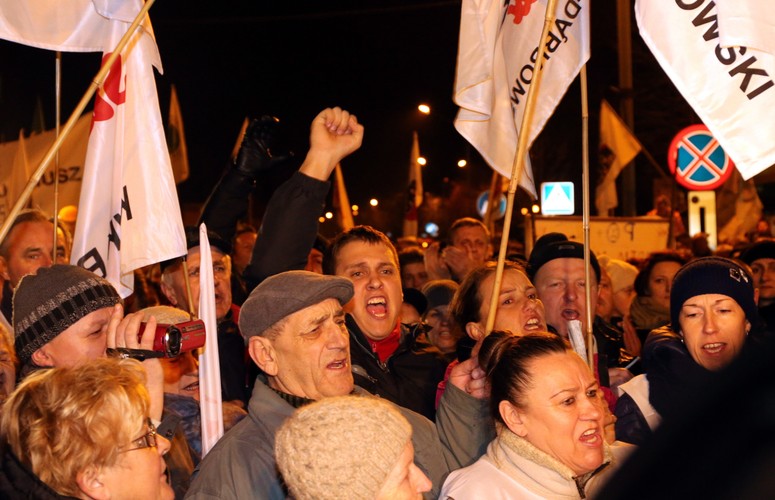 Protestujący górnicy zorganizowali 'Pogrzeb Ewy Kopacz'