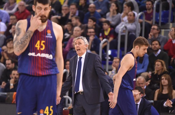 Svetislav Pešić je delio savete izabranicima