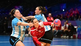 MŚ piłkarek ręcznych. Biało-czerwone lepsze od Argentyny