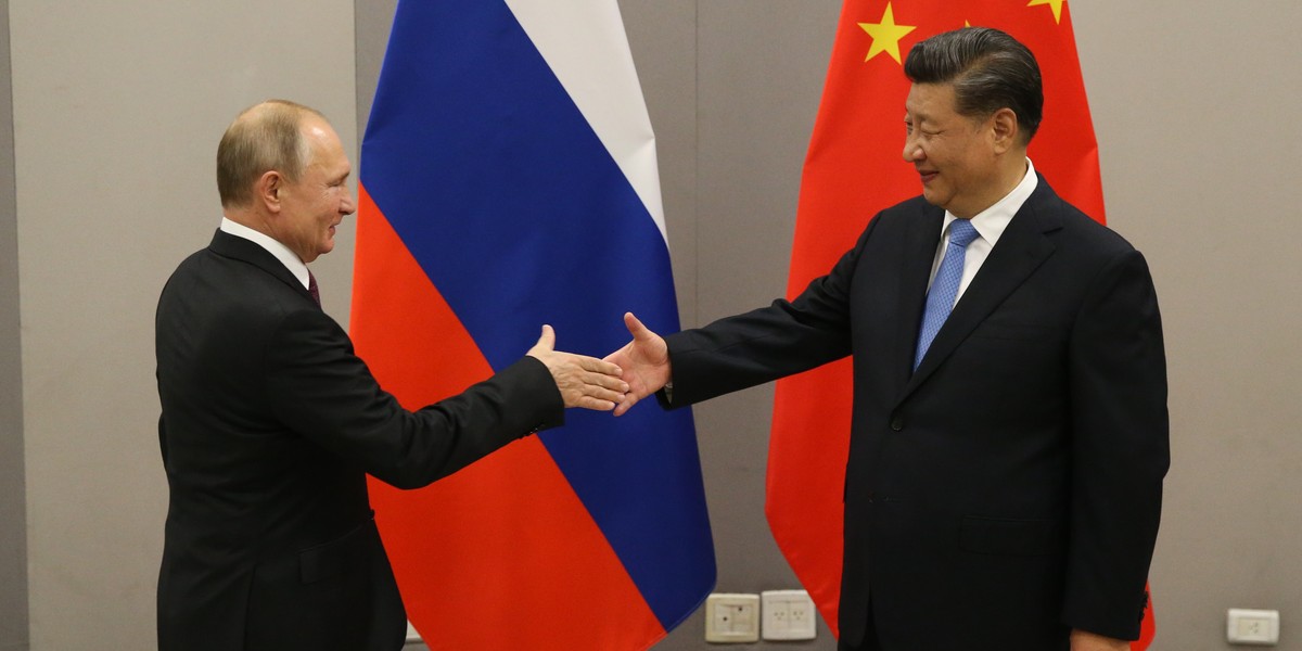 Prezydent Rosji Władimir Putin i prezydent Chin Xi Jinping.