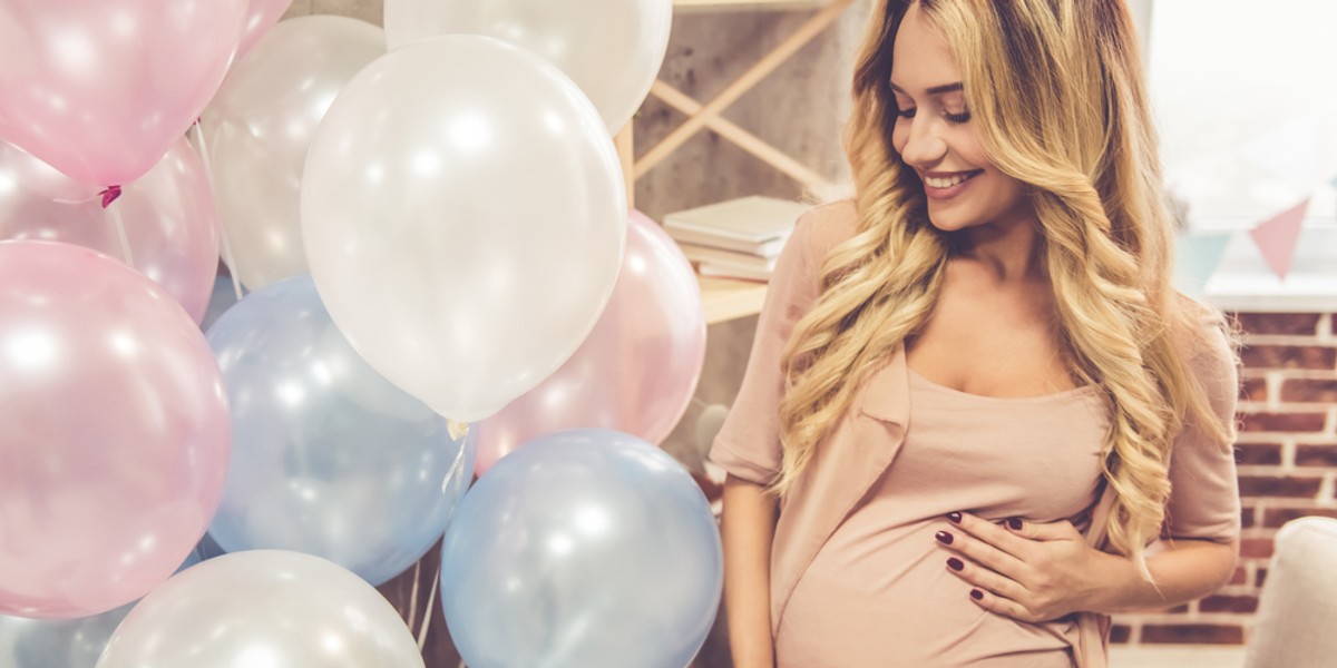 Nie wiesz, co przynieść na baby shower? Za te prezenty rodzice ci podziękują.