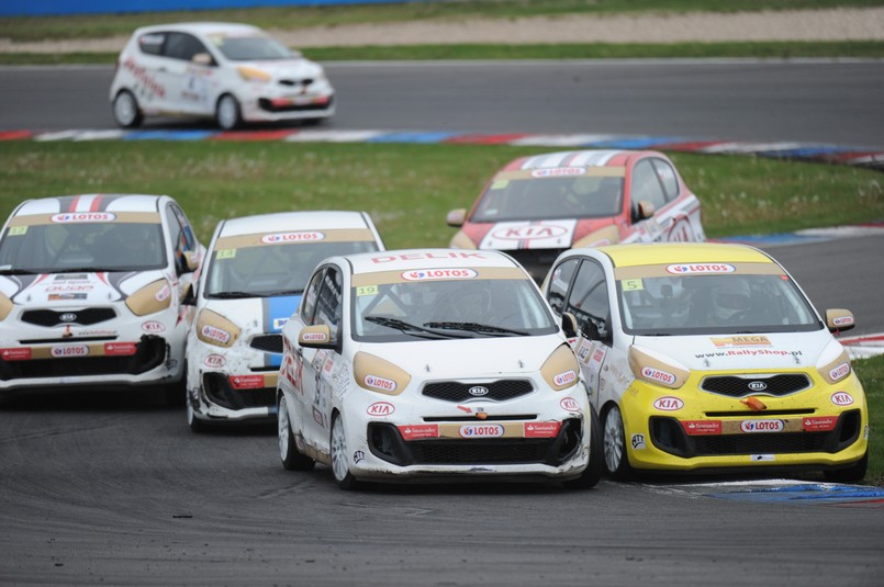 Kia Lotos Race