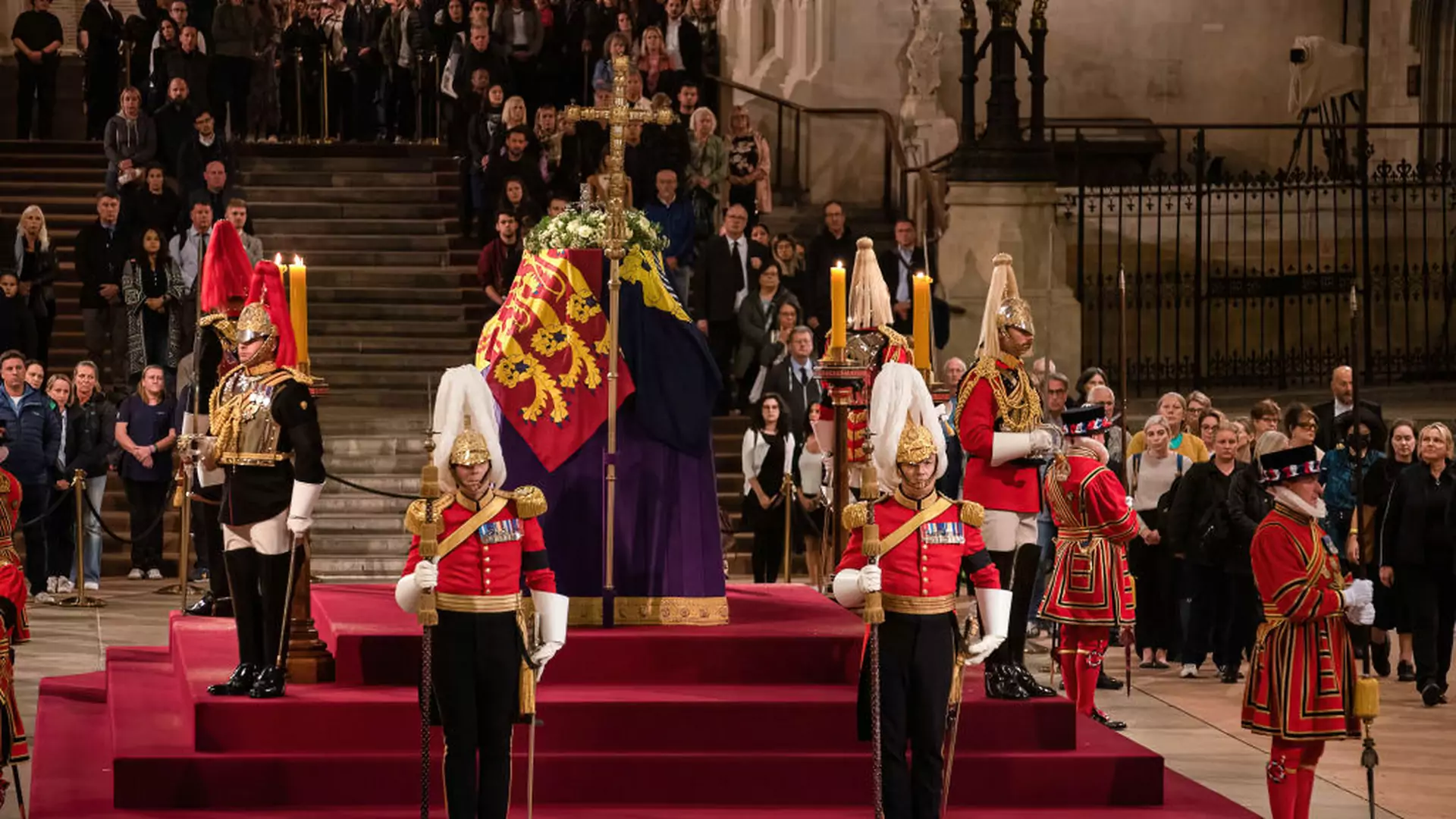 Pogrzeb królowej Elżbiety II. Tak Brytyjczycy pożegnają monarchinię