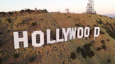 Słynny znak "Hollywood" kończy 100 lat