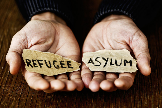 Uchodźcy, azyl