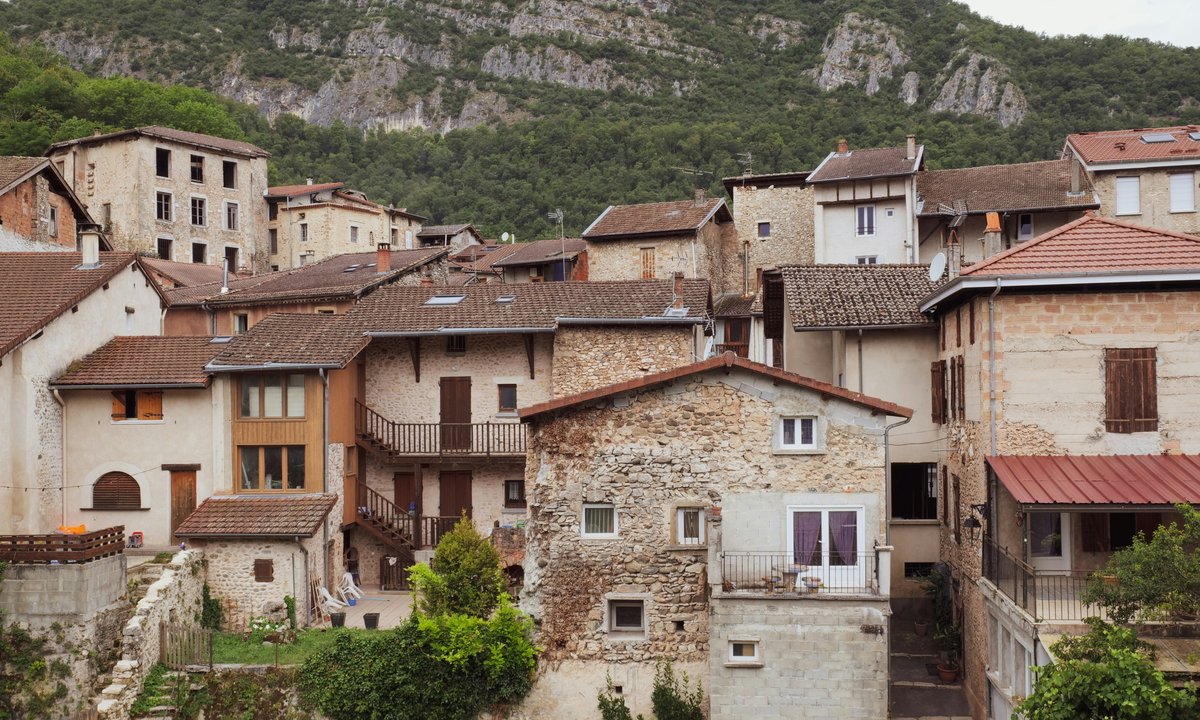 Dom we Francji za 1 euro. Tak miasteczko przyciąga nowych mieszkańców