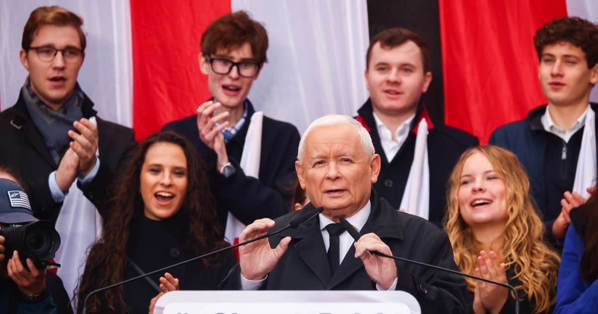 Czasem trzeba znać "członka wprowadzającego", czasem pisma Dmowskiego. Tak się trafia do polityki