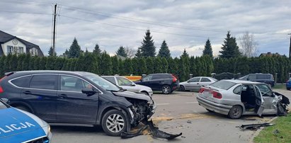 Policjanci zostali wezwani do niegroźnej stłuczki. Sprawa przybrała niespodziewany obrót