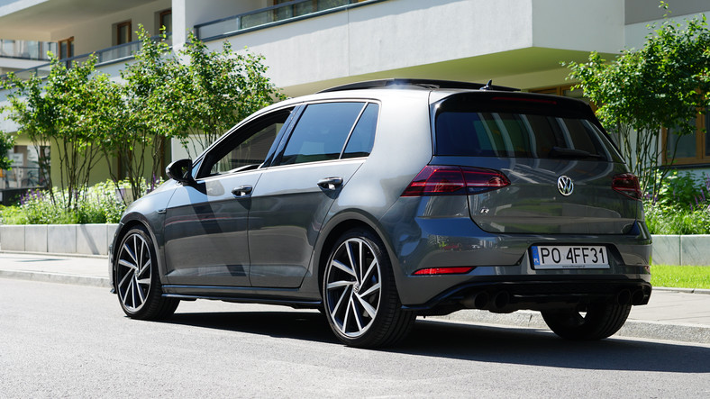 Volkswagen Golf R