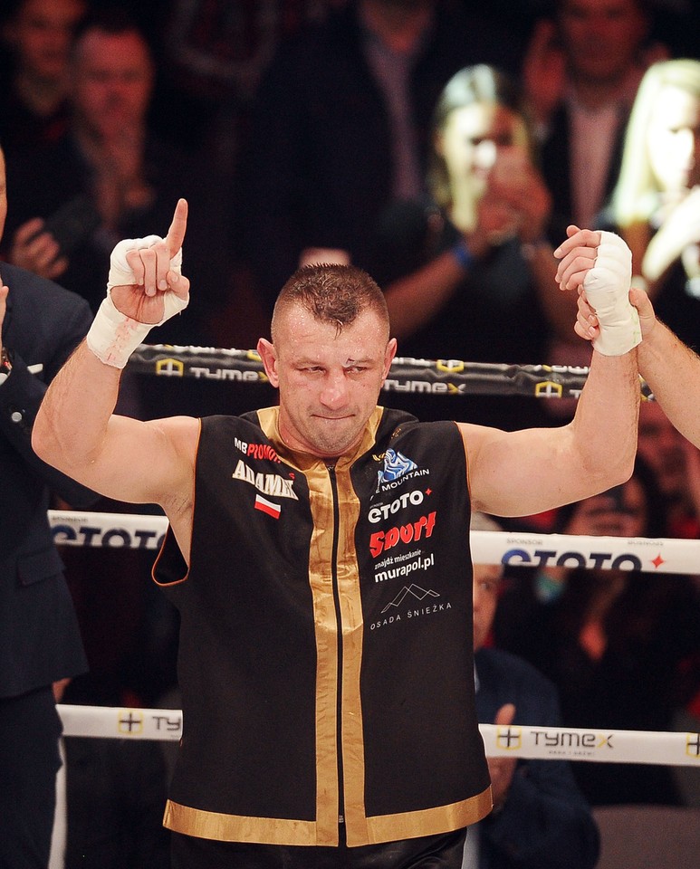 Polsat Boxing Night: Kapitalna walka Tomasza Adamka. "Góral" znokautował Joeya Abella