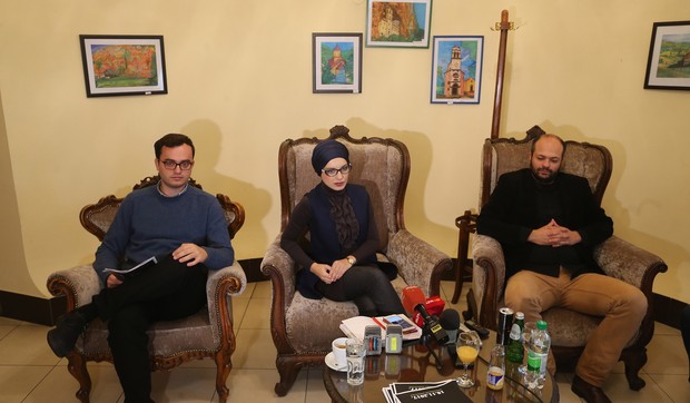 Press NP RS noc teatra