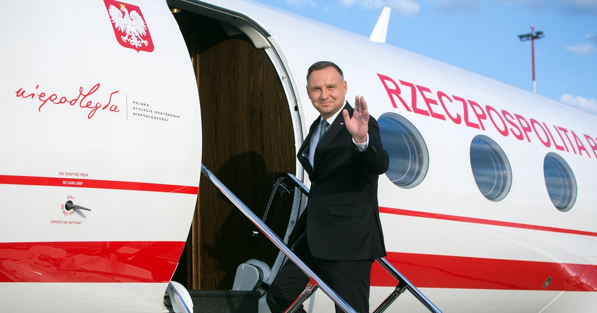 Tak w Polsce latają VIP-y. Politycy łamią procedury, a członków załogi traktują jak szoferów