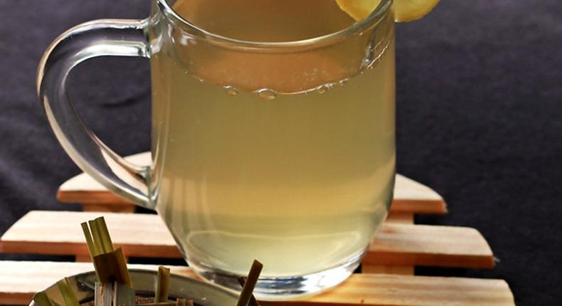 Lemongrass tea (Credit -Paaka-Shaale)