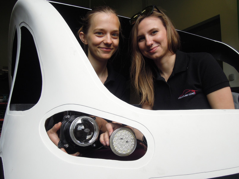 Łódź Solar Team to zespół 20 entuzjastów motoryzacji z Politechniki Łódzkiej. Po ponad roku pracy młodzi konstruktorzy pierwszy raz pochwalili się swoim dziełem publicznie. Ich samochód będzie reprezentował Polskę w prestiżowej imprezie w Australii…