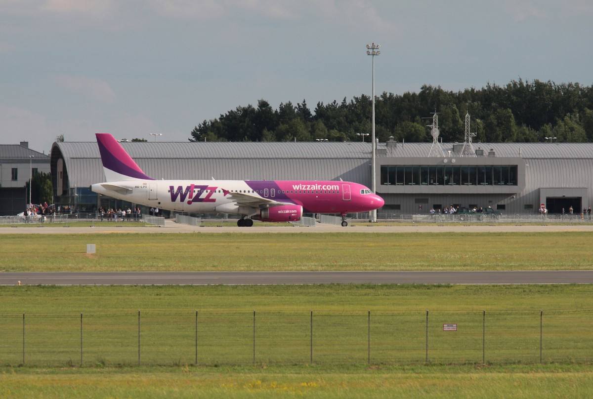 Wizz Air oficjalnie wraca do Modlina. Sporo nowych tras