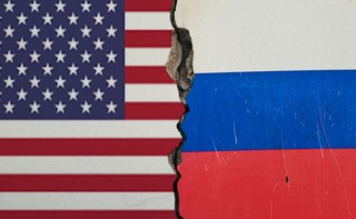 Traktat USA-Rosja o ograniczeniu zbrojeń strategicznych przedłużony