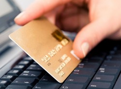 Wydajemy coraz więcej w wirtualnym świecie