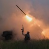 Ukrajinska vojska puca na ruske položaje kod Kostjantinivke u Donjecku 4. juna