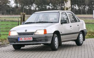 Niemiec nie płacze i sprzedaje, czyli nowy Opel Kadett za 17 tys. zł