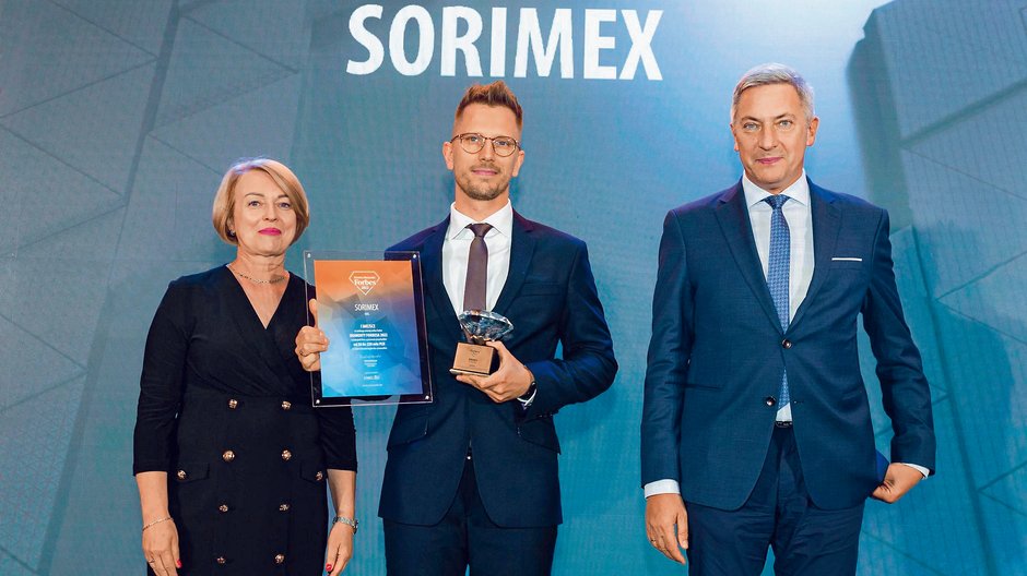 W imieniu Sorimexu wyróżnienie odebrał wiceprezes firmy Paweł Sobociński. Zwycięzcy gratulowali Paweł Zielewski, redaktor naczelny magazynu „Forbes”, oraz Dorota Oleniuk, dyrektor ds. korporacyjnych region kujawsko-pomorski ING Bank Śląski.