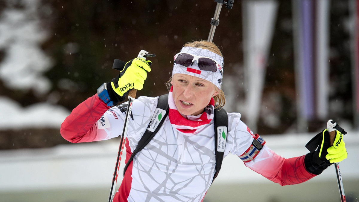 Za nami pierwszy etap biathlonowego Pucharu Świata w szwedzkim Östersund. Podczas ośmiu dni zmagań Biało-Czerwoni wywalczyli w ośmiu startach zaledwie pięć punktów. Tak źle nie było od niepamiętnych czasów. - Nie widzę teraz szans na zmianę. Nowy selekcjoner? To nie jest dobry moment - uważa ekspert Eurosportu Krzysztof Wyrzykowski. W piątek rywalizacja w Pokljuce.