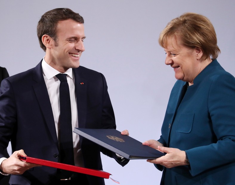 Emmanuel Macron i Angela Merkel