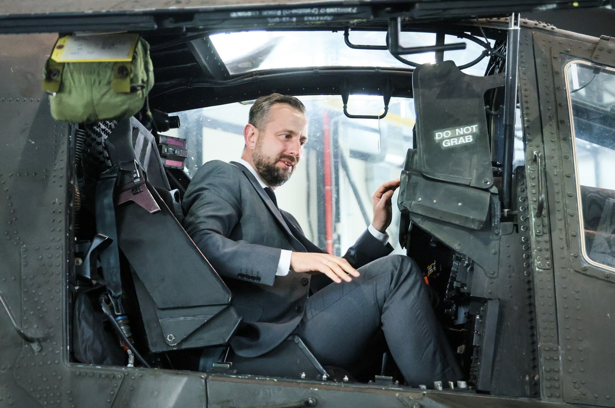 Szef MON zapowiada ważne umowy. "Początek budowy zakładu produkującego pociski rakietowe"