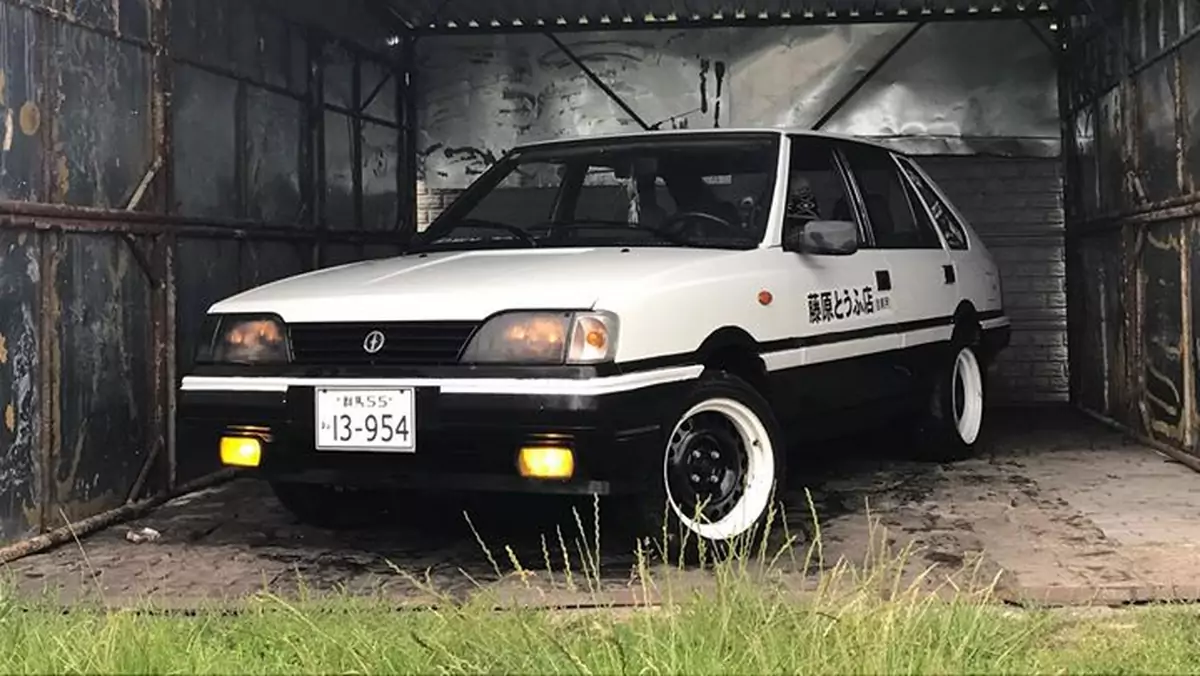 Polonez Caro w stylu AE86 z Initial D