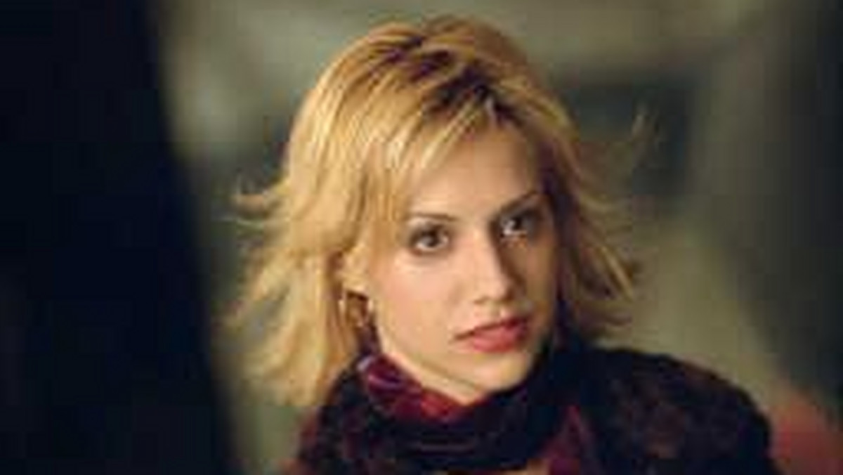 Brittany Murphy, którą ostatnio w polskich kinach można było zobaczyć w roli kochanki Eminema w "8. mili", wystąpi w komedii romantycznej "Little Black Book".