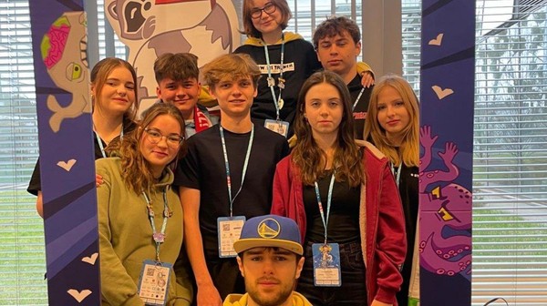 Odyseja Umysłów to międzynarodowy program edukacyjny, który zachęca dzieci i młodzież do twórczego myślenia