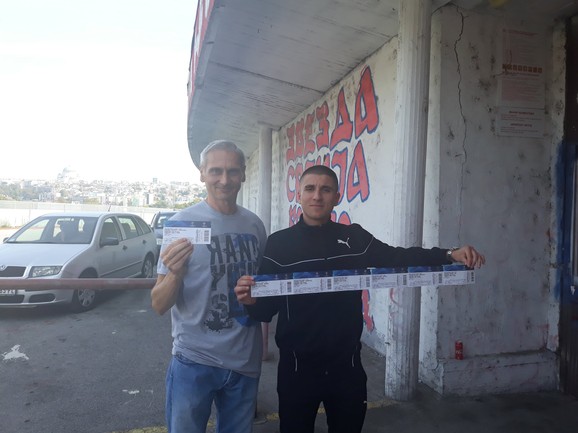 Nikola iz Jabuke, zajedno sa starijim prijateljem iz Jagodine