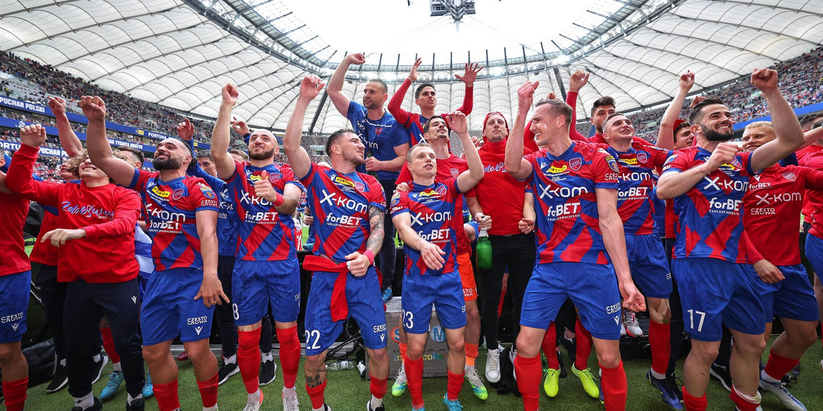 Piłkarze Rakowa już dwa razy z rzędu cieszyli sie ze zdobycia Pucharu Polski. We wtorek sięgną po trofeum po raz trzeci?