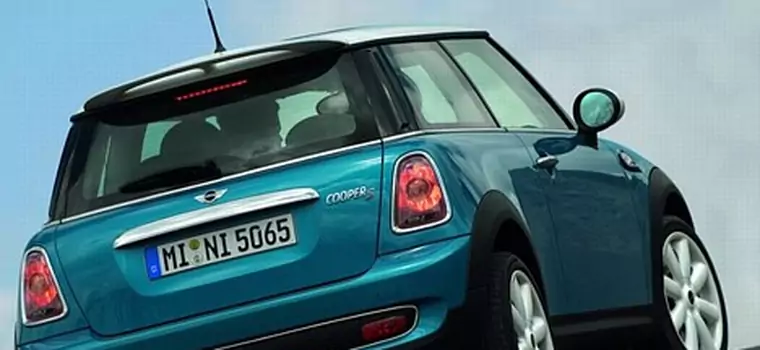 Uwaga Mini Cooper może oparzyć nogi!