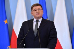 Rzymkowski o Nowak: Powinna trzymać się polityki rządu