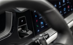 Porsche Cayenne zdradza tajemnice swojego wnętrza