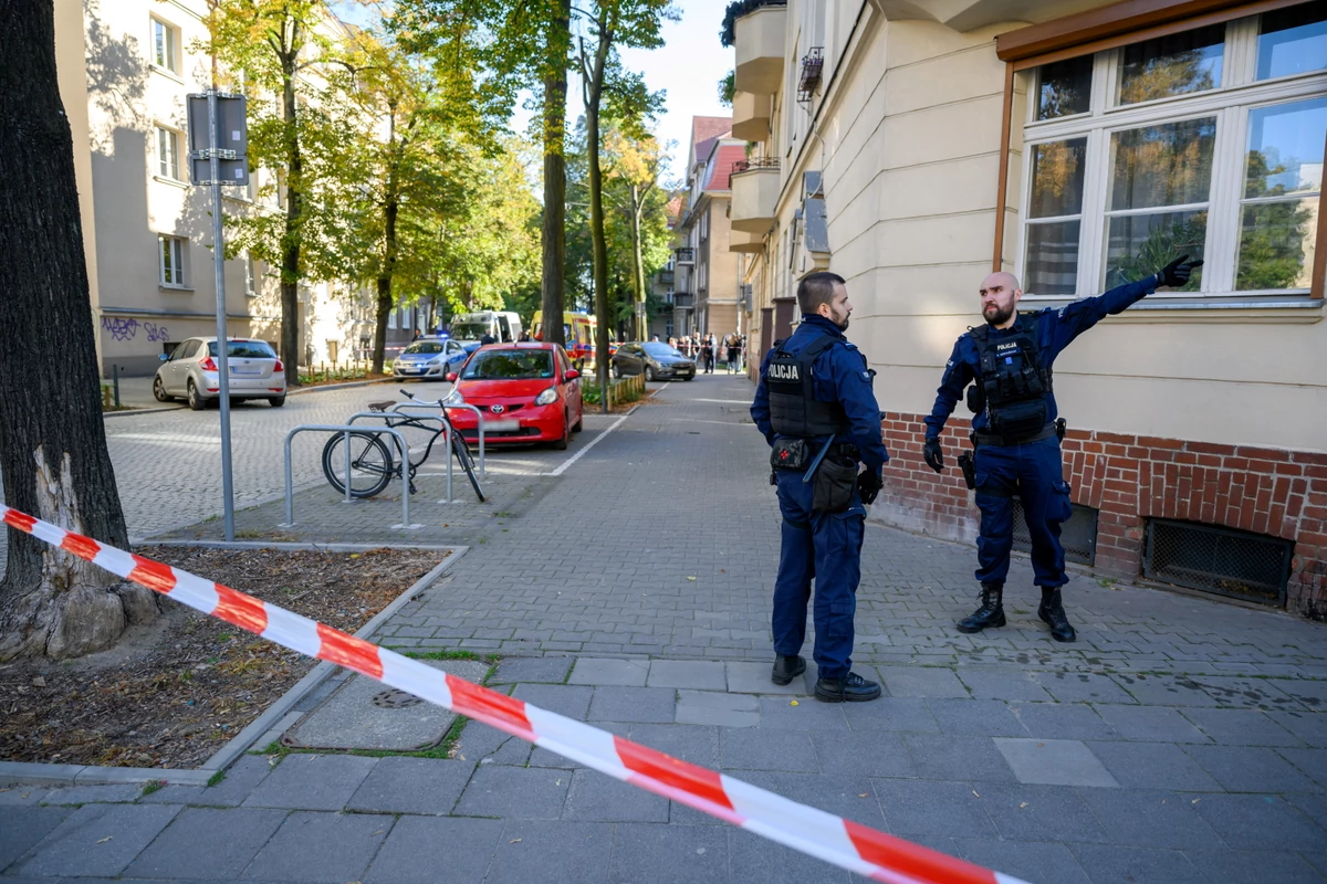  Poznań. Nożownik zaatakował przedszkolaków. 5-letni chłopiec zmarł