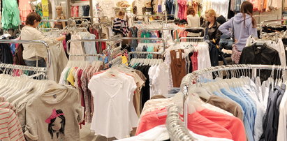 Lubiana przez Polaków firma odzieżowa ogłosiła upadłość. Co ze sklepami?