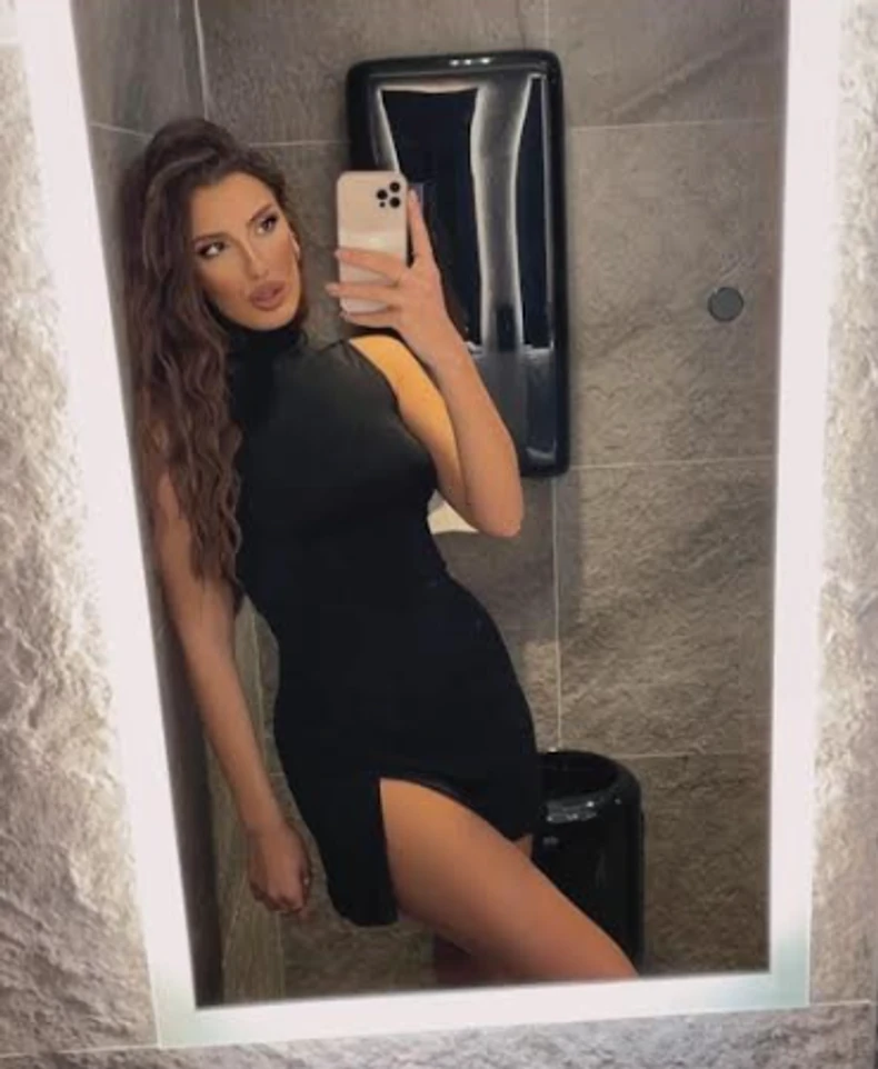 Svi bruje da je ovo devojka Bogdana Bogdanovića